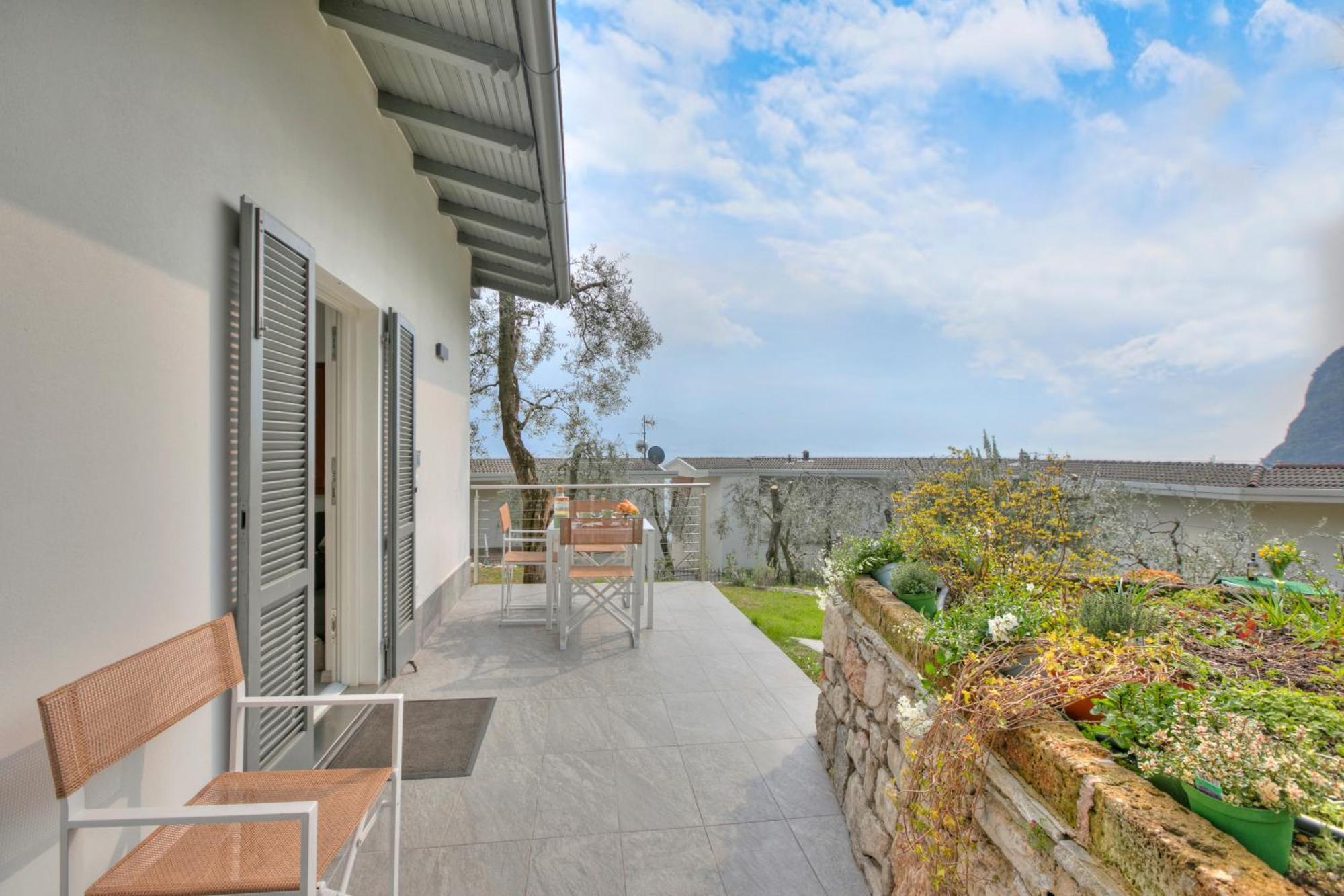 Relais Nanzello Garda Living 1 And 2 Villa Limone sul Garda Exterior photo